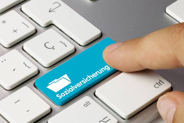 Foto: Tastaturtast mit Schriftzug Sozialversicherung